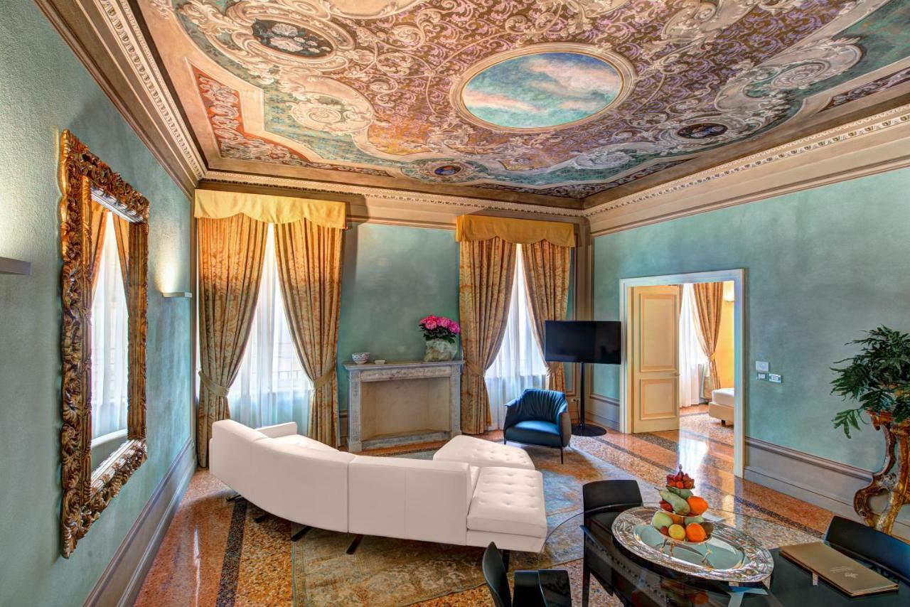 Presidential Suite,806049375:JPEG